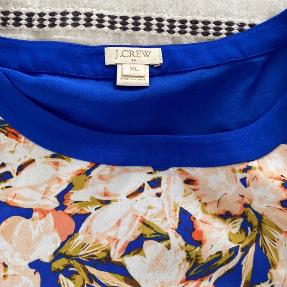 Jcrew floral top size XL - Picture 2 of 6